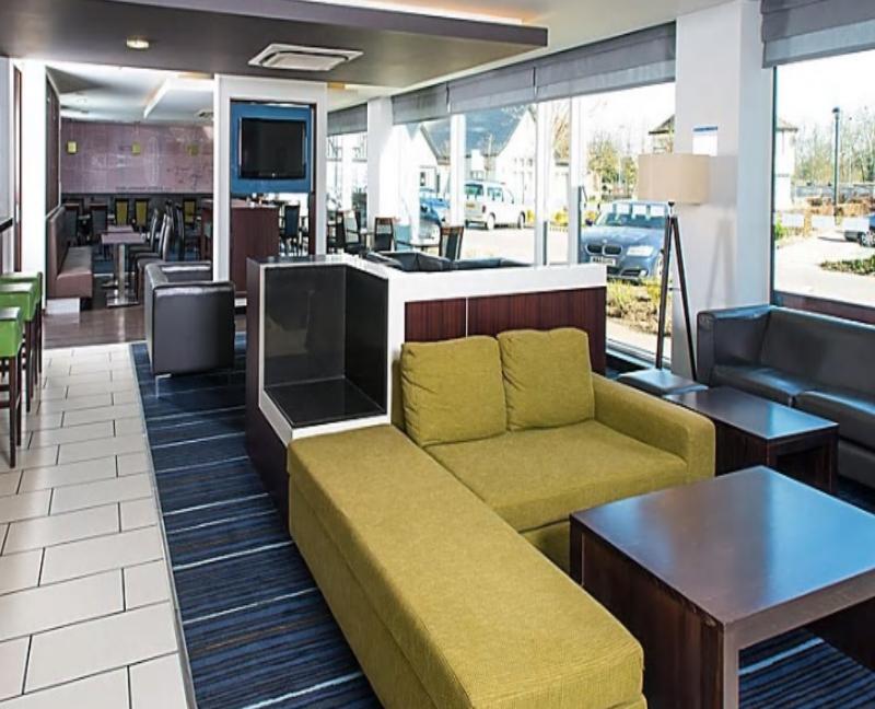 Holiday Inn Express Cambridge Duxford M11 Jct 10 By Ihg Εξωτερικό φωτογραφία